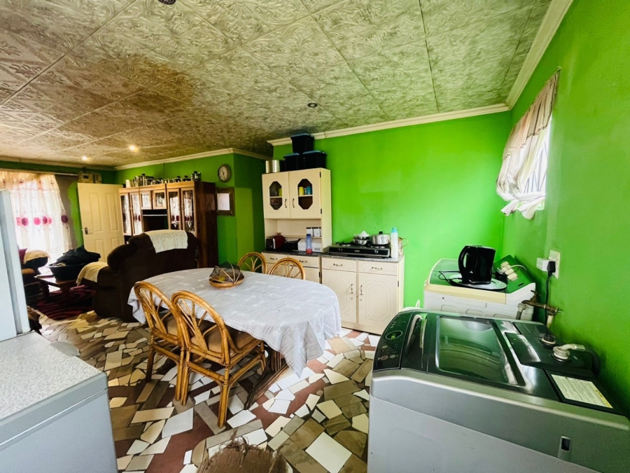 2 Bedroom Property for Sale in Bloemside 5 Free State